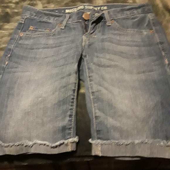 shorts - Picture 3 of 6